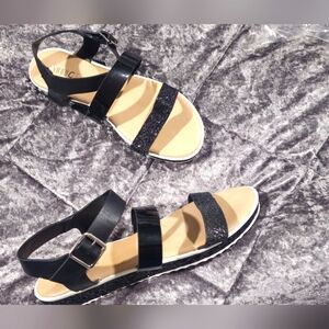 Brand New/Never Worn; ROGUE  2 Black Strap with Ankle strap Sandal Sz 11